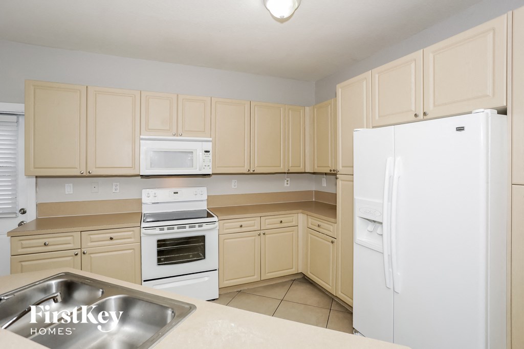 10223 Sw 227 Lane 4 Beds House for Rent - Photo Gallery 6