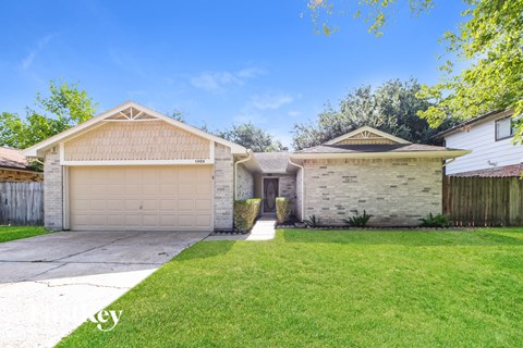 1023 Huntington Drive 3 Beds Apartment for Rent