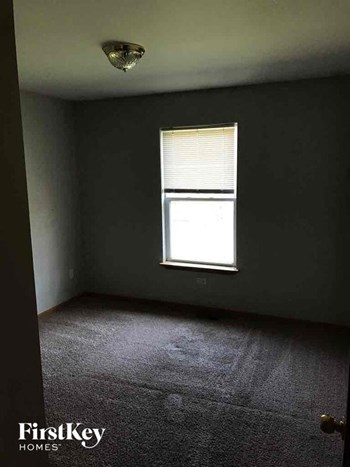 1035 Ferndale St 5 Beds House for Rent - Photo Gallery 5