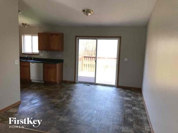 1035 Ferndale St 5 Beds House for Rent - Photo Gallery 3