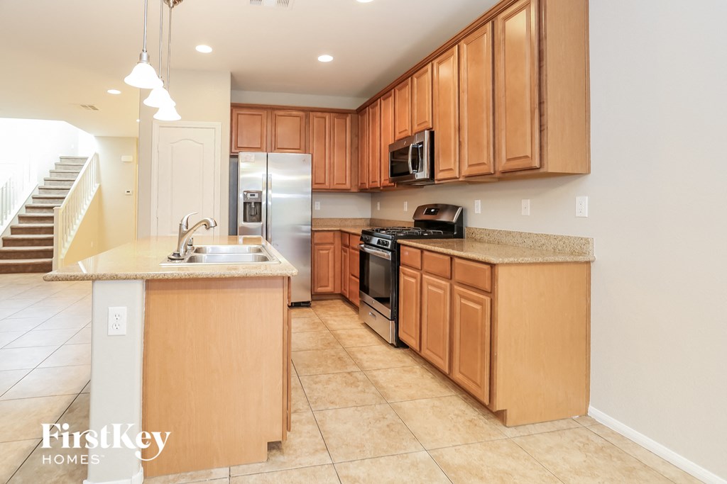10514 Hartford Hills Ave Las Vegas, NV 89166