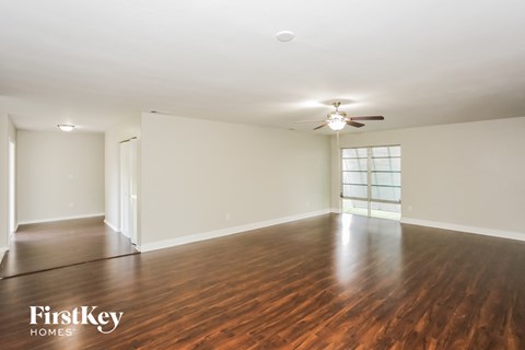 10520 SW 199 ST 4 Beds Apartment for Rent