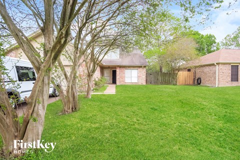 10622 Lofty Pines Drive 3 Beds Apartment for Rent