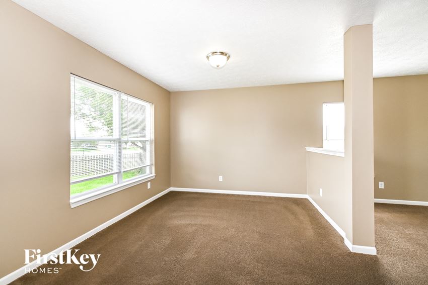 10694 Hoosier Court Indianapolis, IN 46234