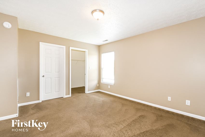 10694 Hoosier Court Indianapolis, IN 46234