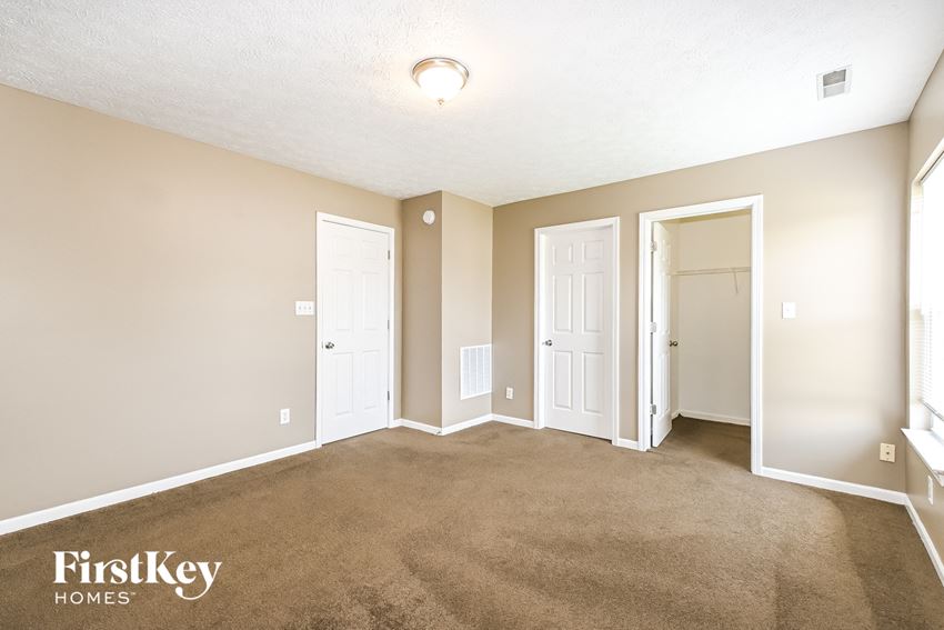 10694 Hoosier Court Indianapolis, IN 46234
