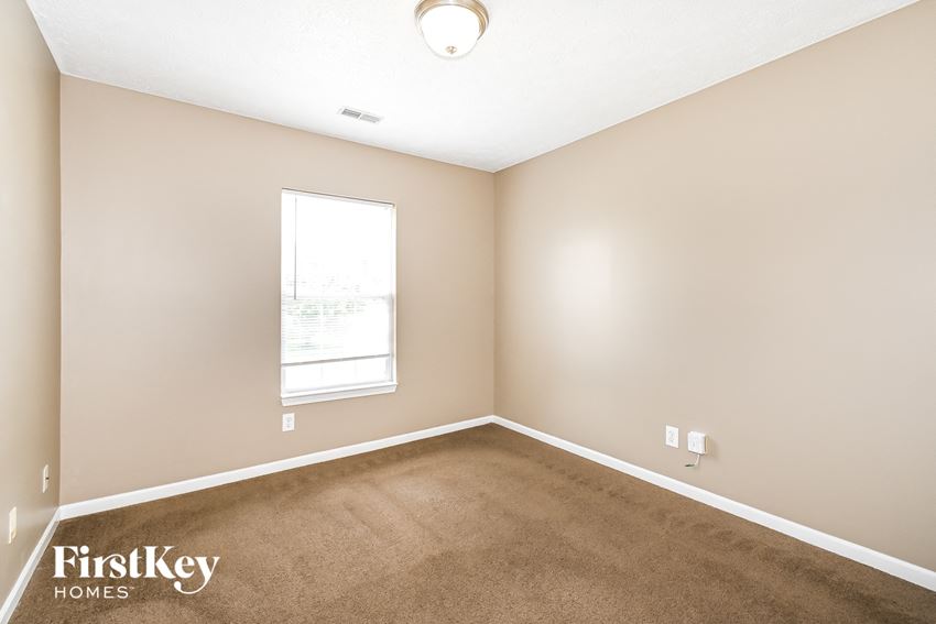 10694 Hoosier Court Indianapolis, IN 46234