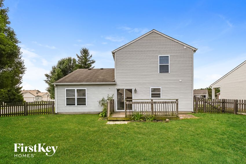 10694 Hoosier Court Indianapolis, IN 46234