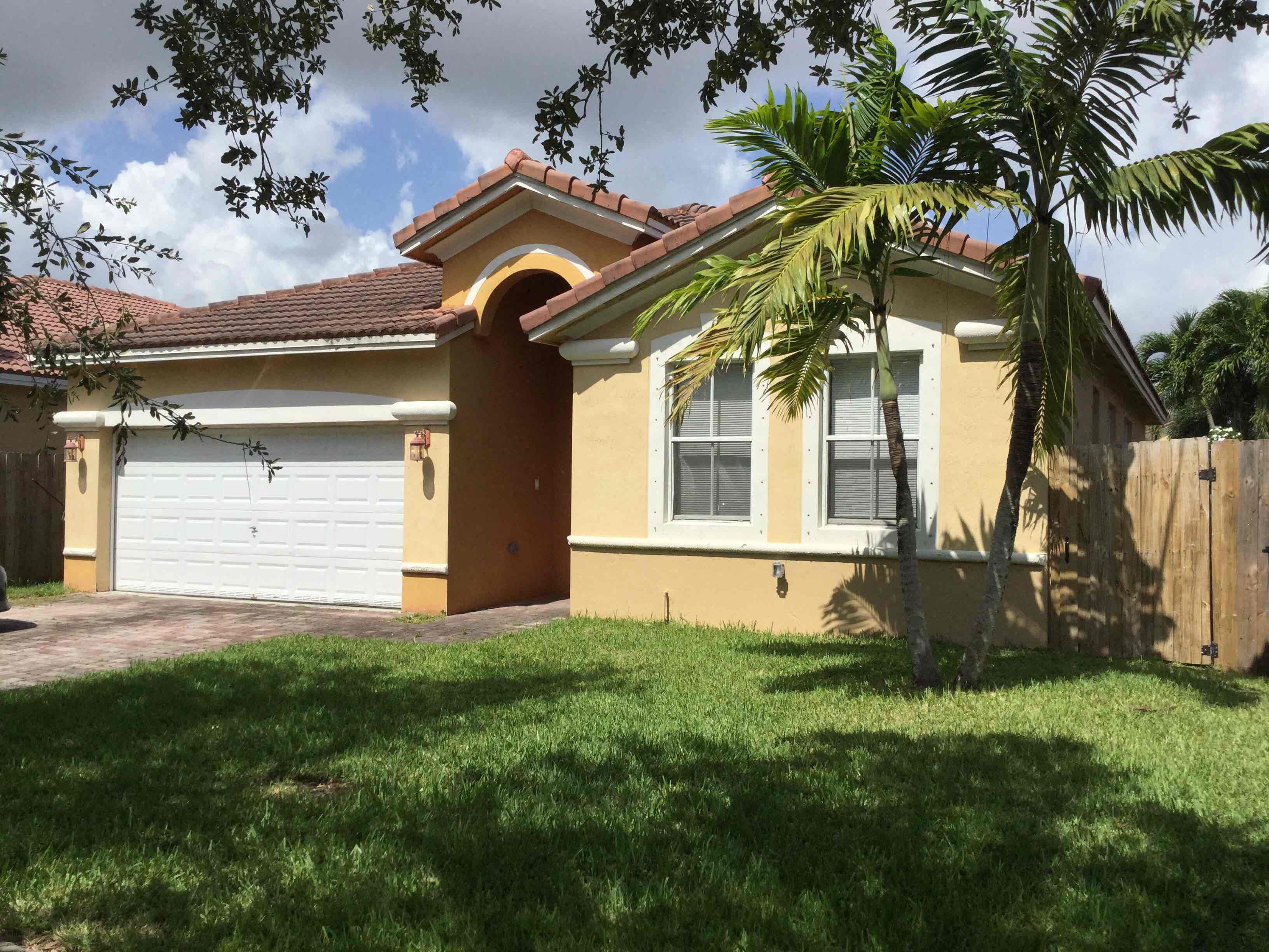 10773 Sw 245 Street 3 Beds Apartment for Rent