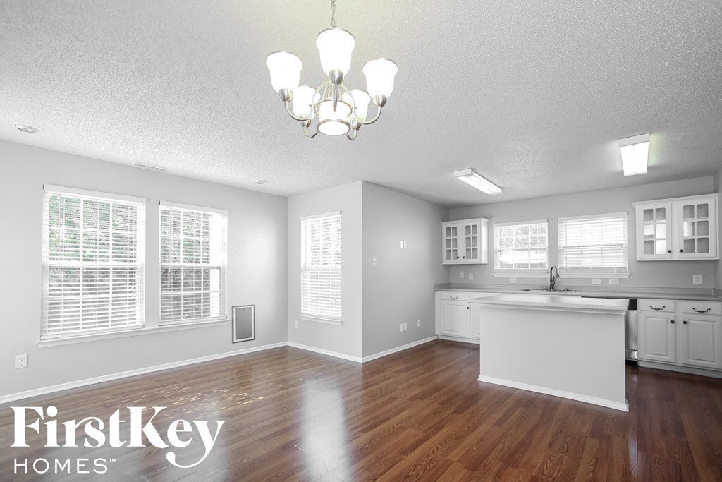 10851 Zimmerman Lane Indianapolis, IN 46231