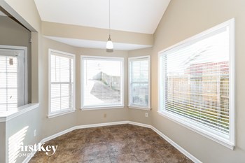 1088 Red Fern Circle W 4 Beds House for Rent - Photo Gallery 6