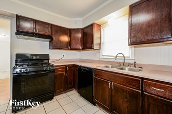 10909 Edgecliffe Dr 3 Beds House for Rent - Photo Gallery 6
