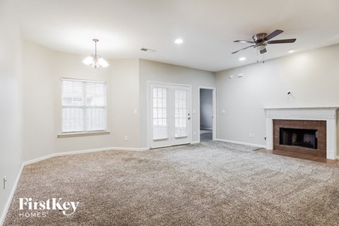 1092 Fairbank Lane 3 Beds Apartment for Rent
