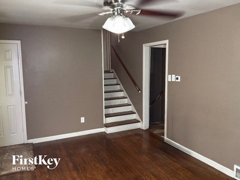 11009 E 51St St 3 Beds Apartment for Rent