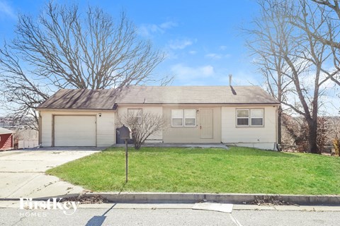 1103 Orchard Avenue 3 Beds Apartment for Rent