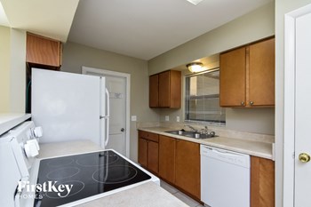 11116 N 19th St 3 Beds House for Rent - Photo Gallery 6