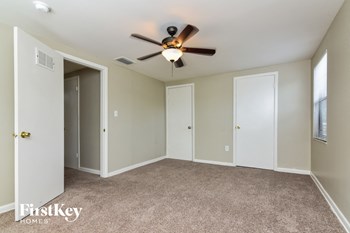 11116 N 19th St 3 Beds House for Rent - Photo Gallery 8