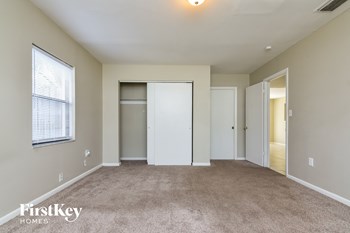 11116 N 19th St 3 Beds House for Rent - Photo Gallery 12