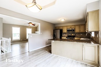 1112 W PLEASANT Drive 3 Beds House for Rent - Photo Gallery 6