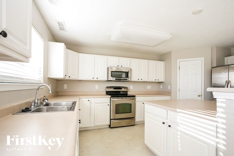 11138 Guy St 3 Beds Apartment for Rent
