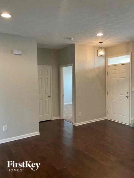 1114 Newgate Cir 3 Beds Apartment for Rent