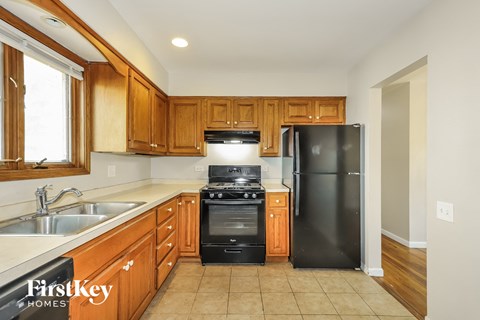 1119 S President St 3 Beds Apartment for Rent