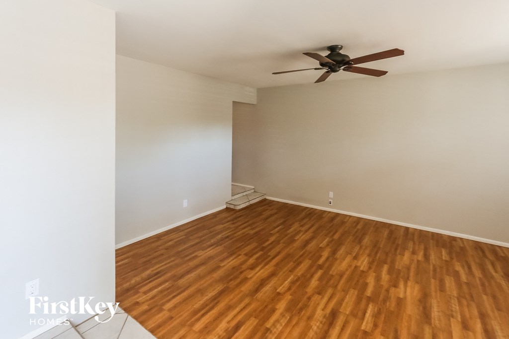 1138 E Alameda Dr Tempe, AZ 85282
