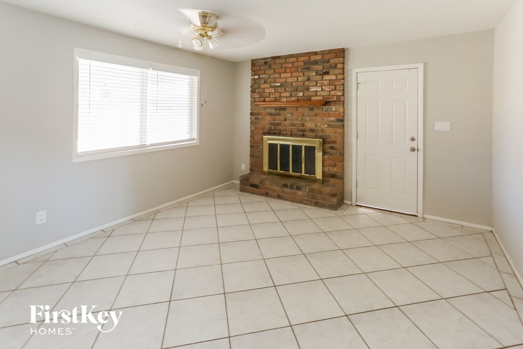 1138 E Alameda Dr Tempe, AZ 85282