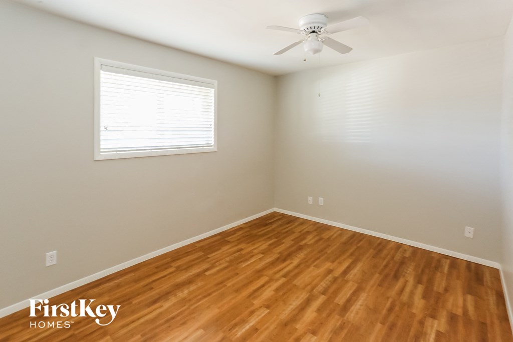 1138 E Alameda Dr Tempe, AZ 85282