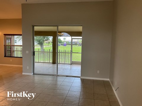 1138 Nelson Rd 3 Beds Apartment for Rent