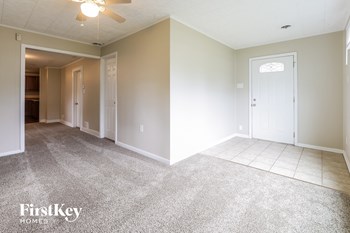 1146 McMillen Ave 3 Beds House for Rent - Photo Gallery 4