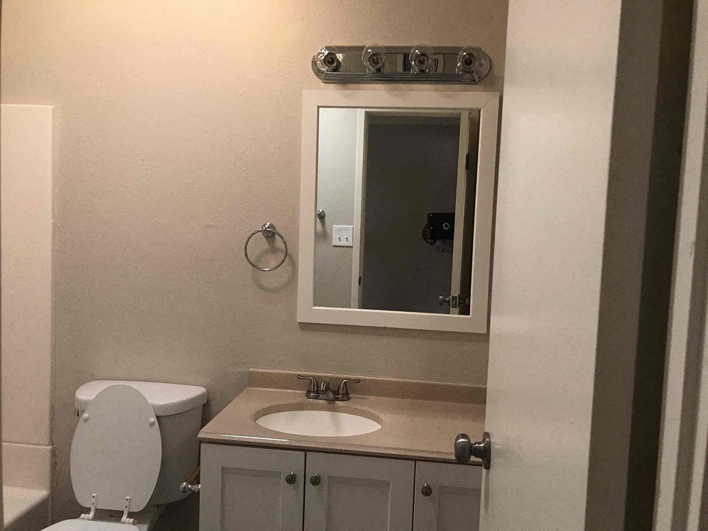 1158 E Concorda Dr 3 Beds House for Rent - Photo Gallery 7