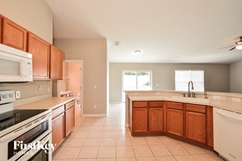 11652 Pineloch Loop 3 Beds House for Rent - Photo Gallery 6