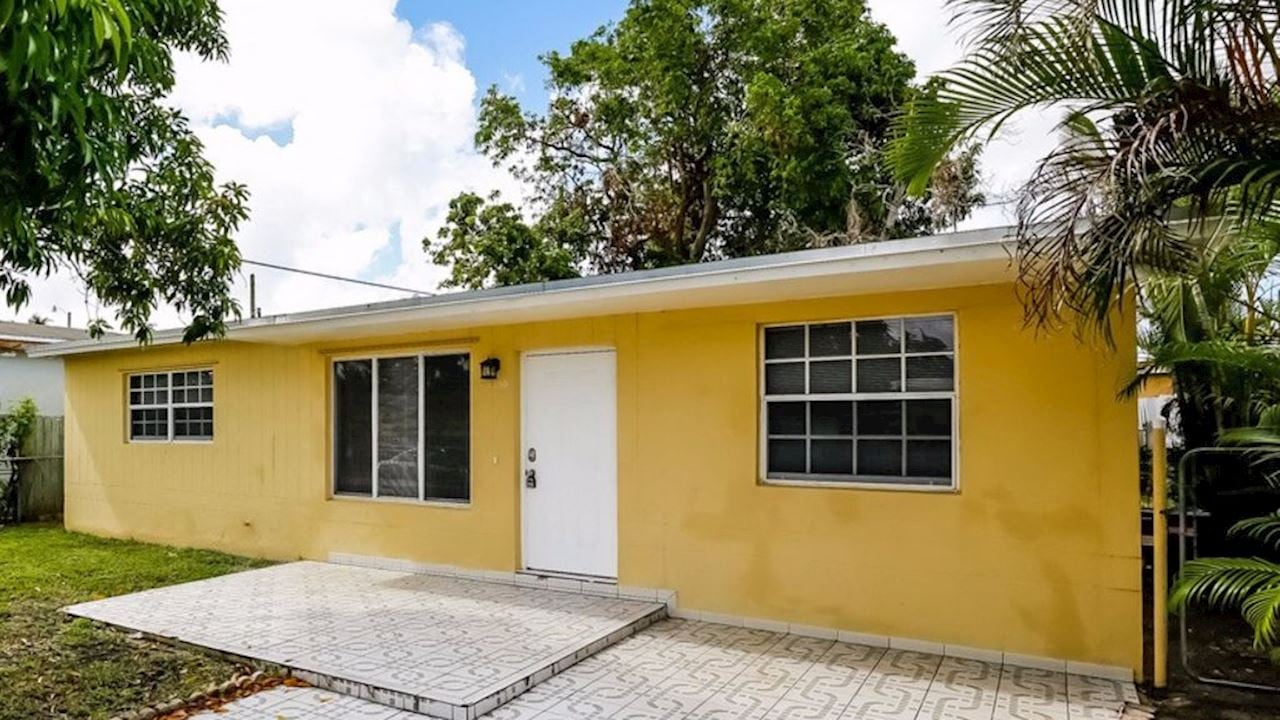 11650 NW 11Th Ave 4 Beds Apartment for Rent