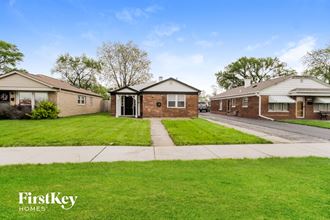 11709 S. Kedzie Ave. 2 Beds Apartment for Rent