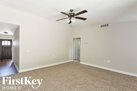 11822 El Sendero St 4 Beds Apartment for Rent