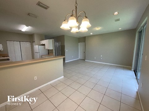 11867 Sw 7 Street 4 Beds Apartment for Rent