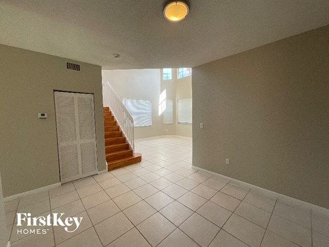 11867 Sw 7 Street 4 Beds Apartment for Rent