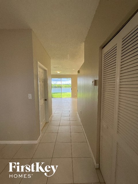 11867 Sw 7 Street 4 Beds Apartment for Rent