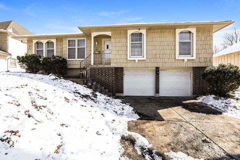 11947 Manchester Ave 4 Beds Apartment for Rent