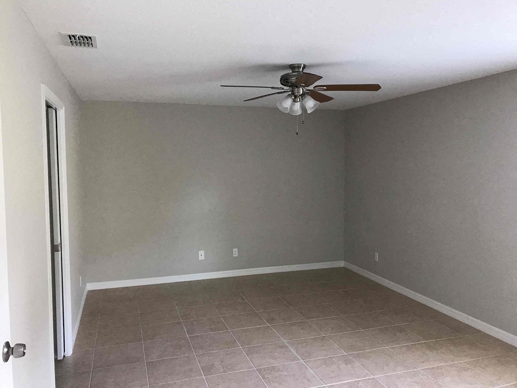 11986 Booth Avenue 3 Beds House for Rent - Photo Gallery 6