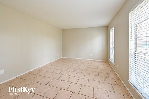 1219 Briarmead Dr 5 Beds Apartment for Rent