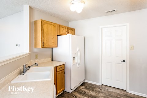 12211 LINDLEY Drive 3 Beds Apartment for Rent