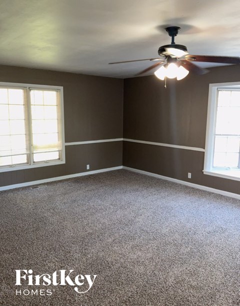 12304 E 53Rd St 4 Beds Apartment for Rent