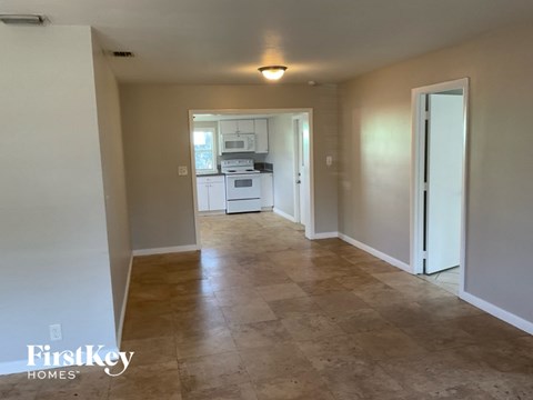 1233 SW 1 Ter 3 Beds Apartment for Rent