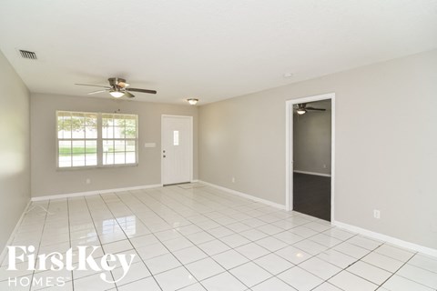 1204 NW 5Th St 4 Beds Apartment for Rent