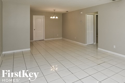 1204 NW 5Th St 4 Beds Apartment for Rent