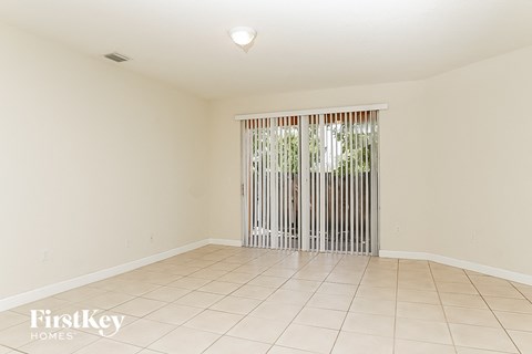 1246 Sw 146 Court 4 Beds Apartment for Rent