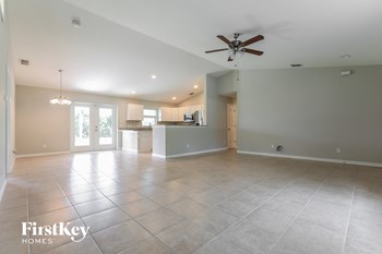 12485 Willmington Blvd 3 Beds House for Rent - Photo Gallery 2