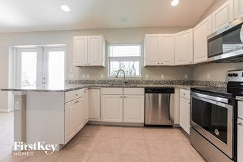 12485 Willmington Blvd 3 Beds House for Rent - Photo Gallery 6